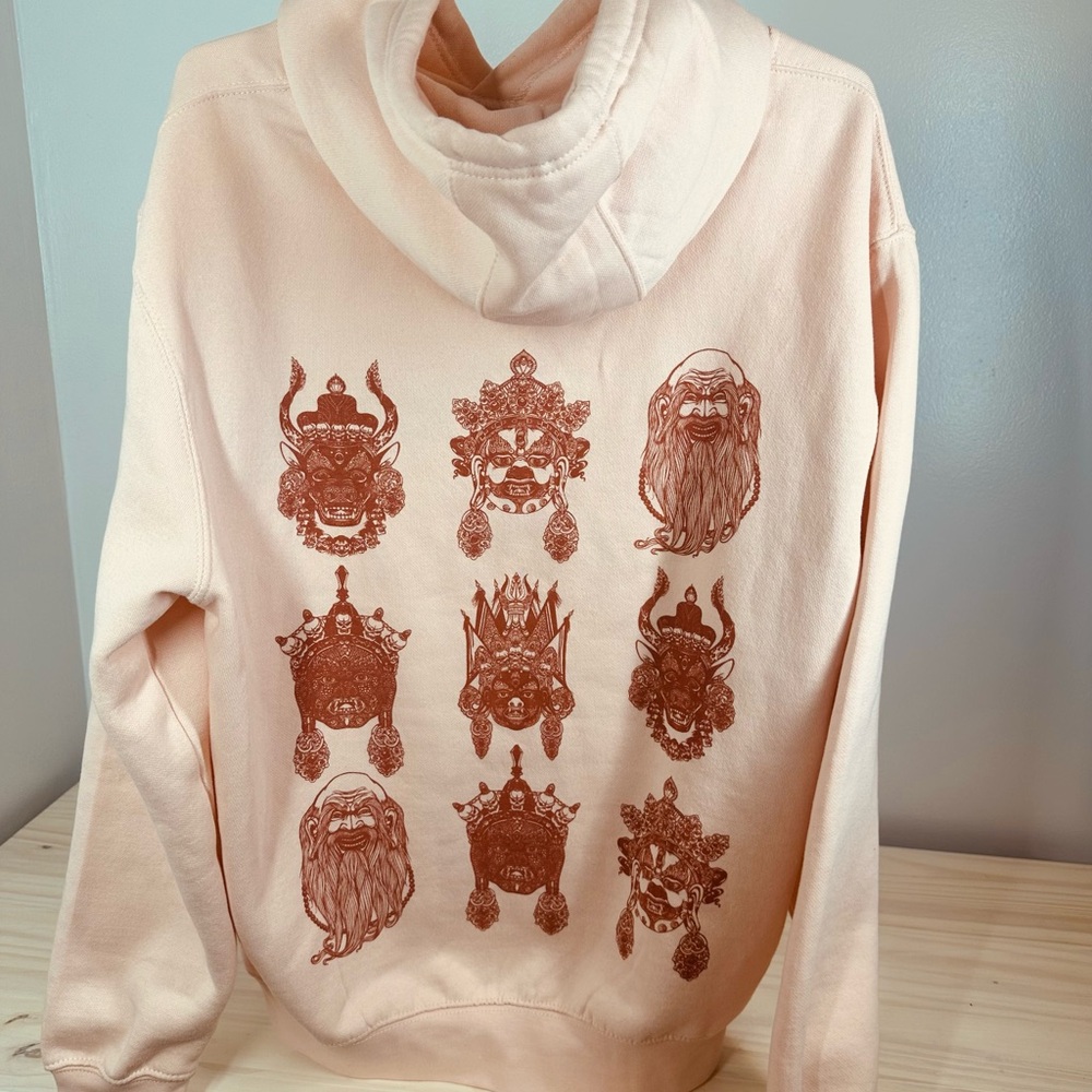 Meow Wolf sweater shrunken heads size Medium